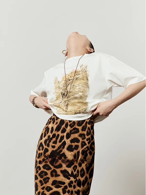 

Женский бежевый комплект Weekliwu: футболка с круглым вырезом и коротким рукавом, принтованный, свободный крой, повседневный стиль, модный комплект из двух предметов, лето 2025