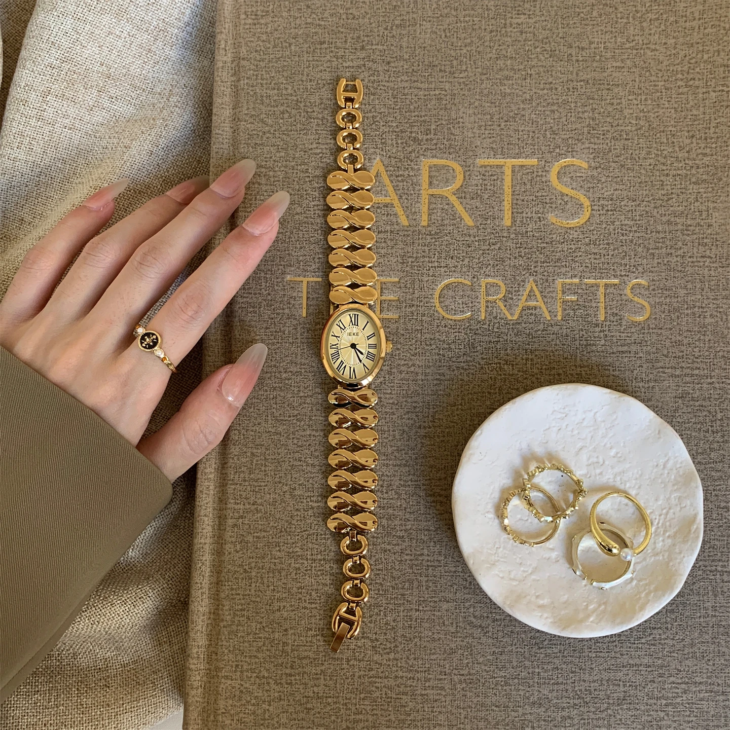 ساعة نسائية أنيقة البيضاوي الموسيقية ملاحظة سوار ساعة بسيطة ولكنها متطورة الراقية ساعة نسائية هدية مثالية للسيدات #2