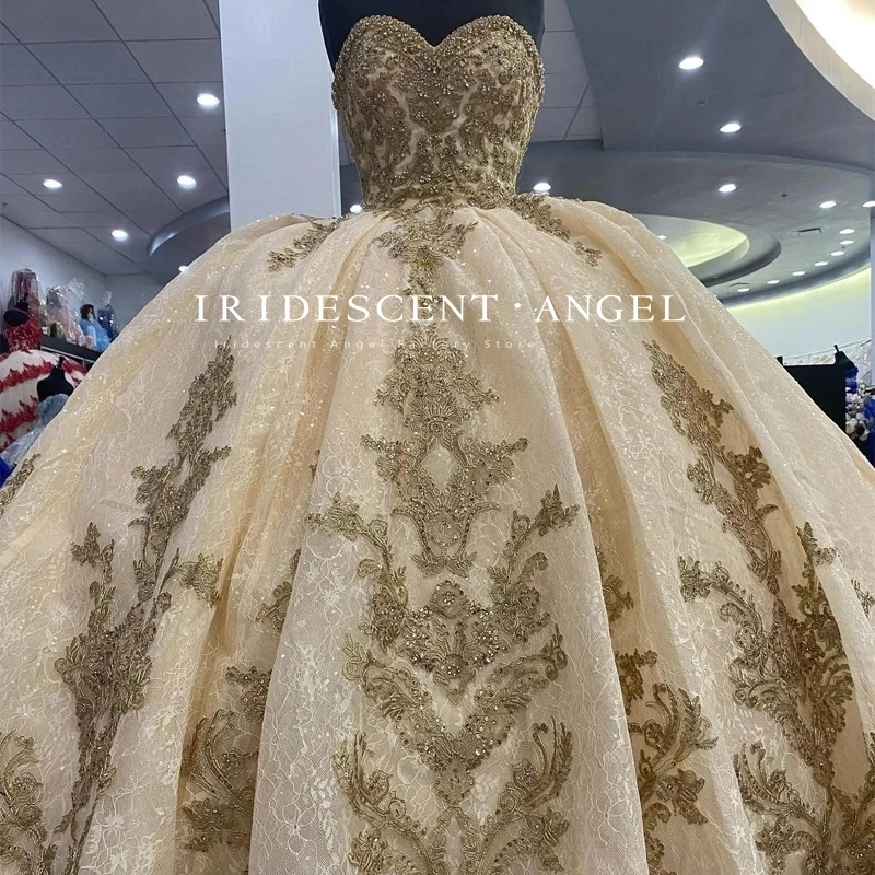 Iriserende Glamoureuze Champagne Baljurk Gelaagde Vestido De 15 Años Quinceanera Jurken Kralen Appliques Meisjes Feest Met Lovertjes