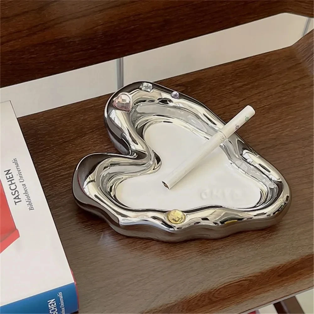 Creative Heart  Non Slip Ashtray Ceramic Storage Tray Decoration Accessories Gift Cafe Living Room Office Ashtray