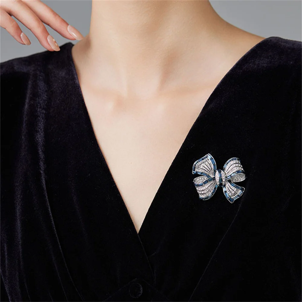 2024 Trendy Crystal OL Vintage Blue Bowknot Brooches for Women Luxury Design Elegant Casual Office Brooch Pins For Girls