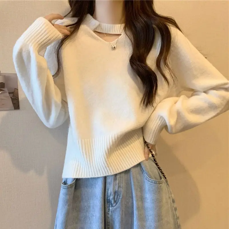 

Women's Clothing Short Jumpers Knitted Stylish Hollow Out Solid Color 2024 Autumn Winter Basic Round Neck Button Casual Sweaters