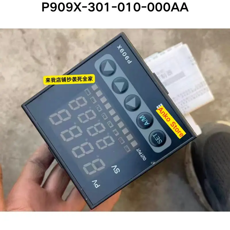 Brand-new  P909X-301-010-000AA Temperature Control Meter