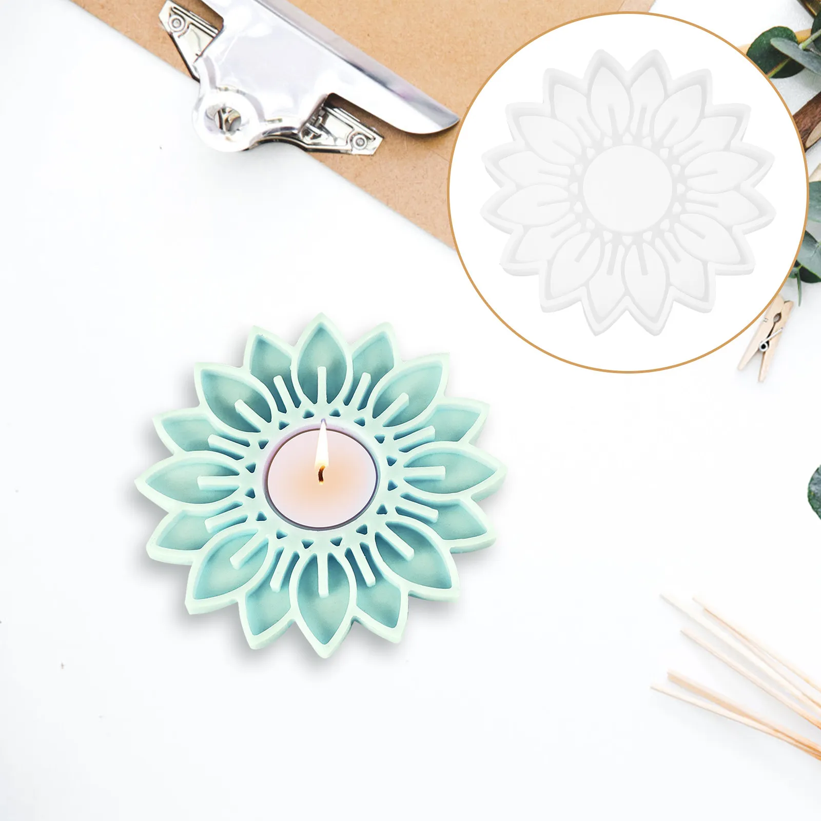 Moule en silicone pour bougeoir décoratif en forme de fleur, idéal pour les projets de bricolage, avec une structure robuste, un matériau sûr de qualité alimentaire et un design original.