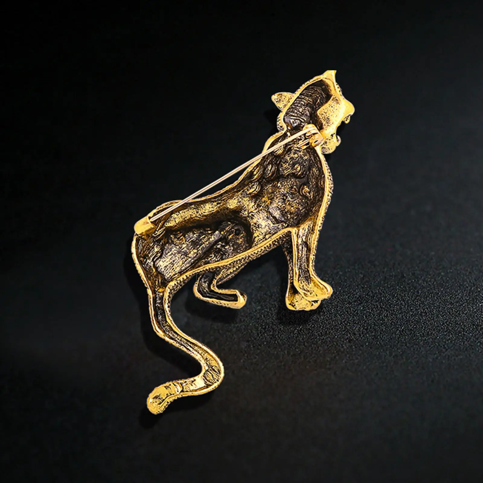 Vivid Cute Climbing Leopard Brooch Pin Clothes Pins Badge Ornaments