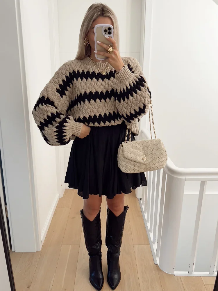 Elegant Long Lantern Sleeve Striped Women\'s Pullover Fashion Oversize O-neck Contrast Knitted Sweater Lady Chic High Street Tops