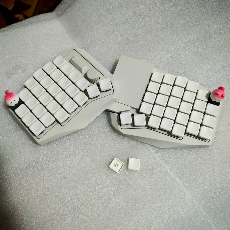 

NEW Sofle Touchpad Split Keyboard Custom Wired Single-mode Hot-swap RGB Large Square Touchpad for Mouse Ergonomics for Gamers