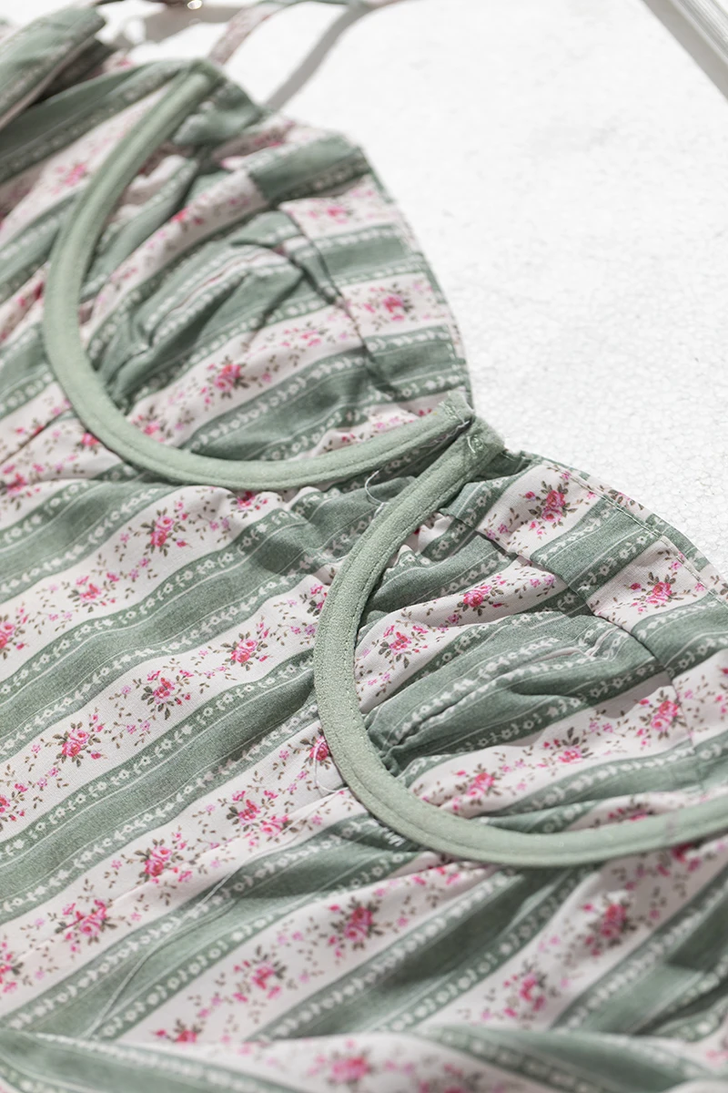 สีเขียวลายดอกไม้พิมพ์สปาเก็ตตี้เซ็กซี่ชุดผู้หญิง A-Line Midi วันหยุดปาร์ตี้ฤดูร้อน Robe