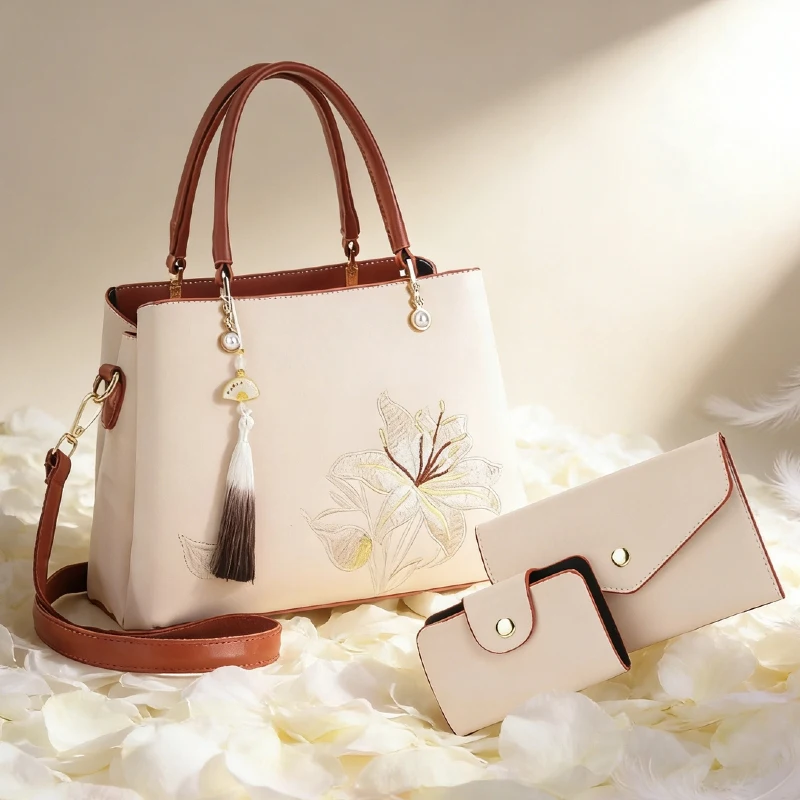 

Женская сумка с вышивкой, женская сумка-мессенджер с цветком лилии, сумка-тоут с кисточками, вместительная сумка-мессенджер, сумка для мамы.