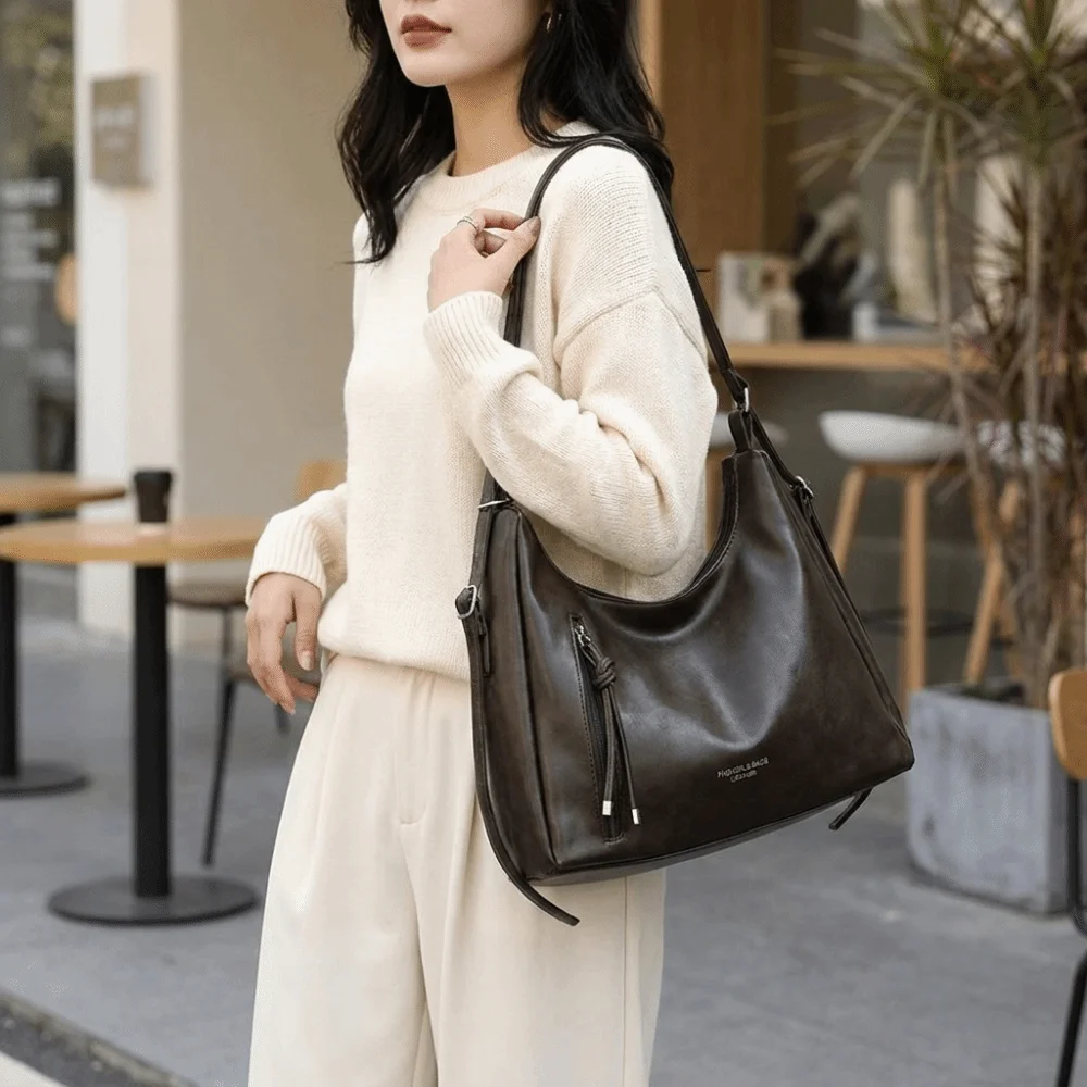 Multifuctional Oil Wax Leather Shoulder Bag Large Capacity Adjustable Strap Tote Bag Solid Color Zipper Closure Hobo Bag