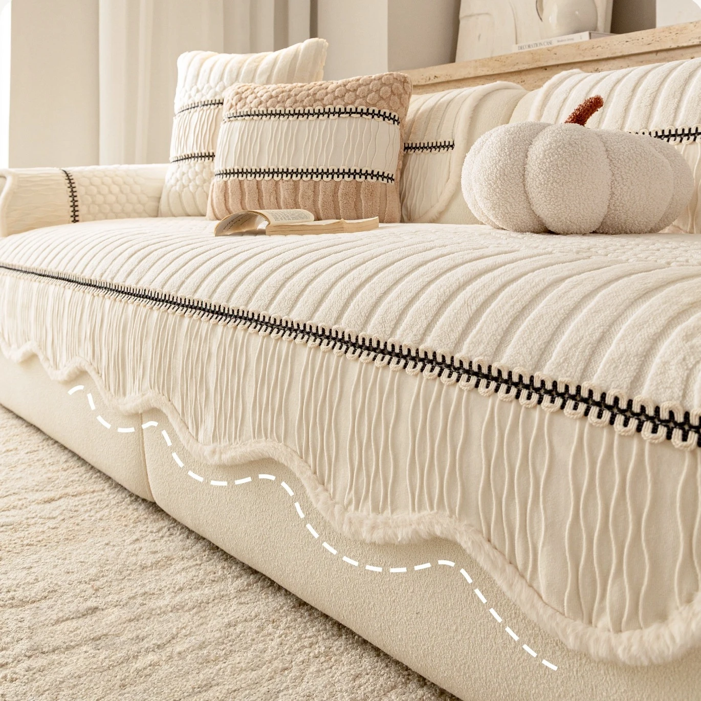 Thicken Soft Warm Tuffed Fleece Non-Slip Sofa Cover, Lace Decored Sofa Towel Slipcover for Living Room Couches Protector