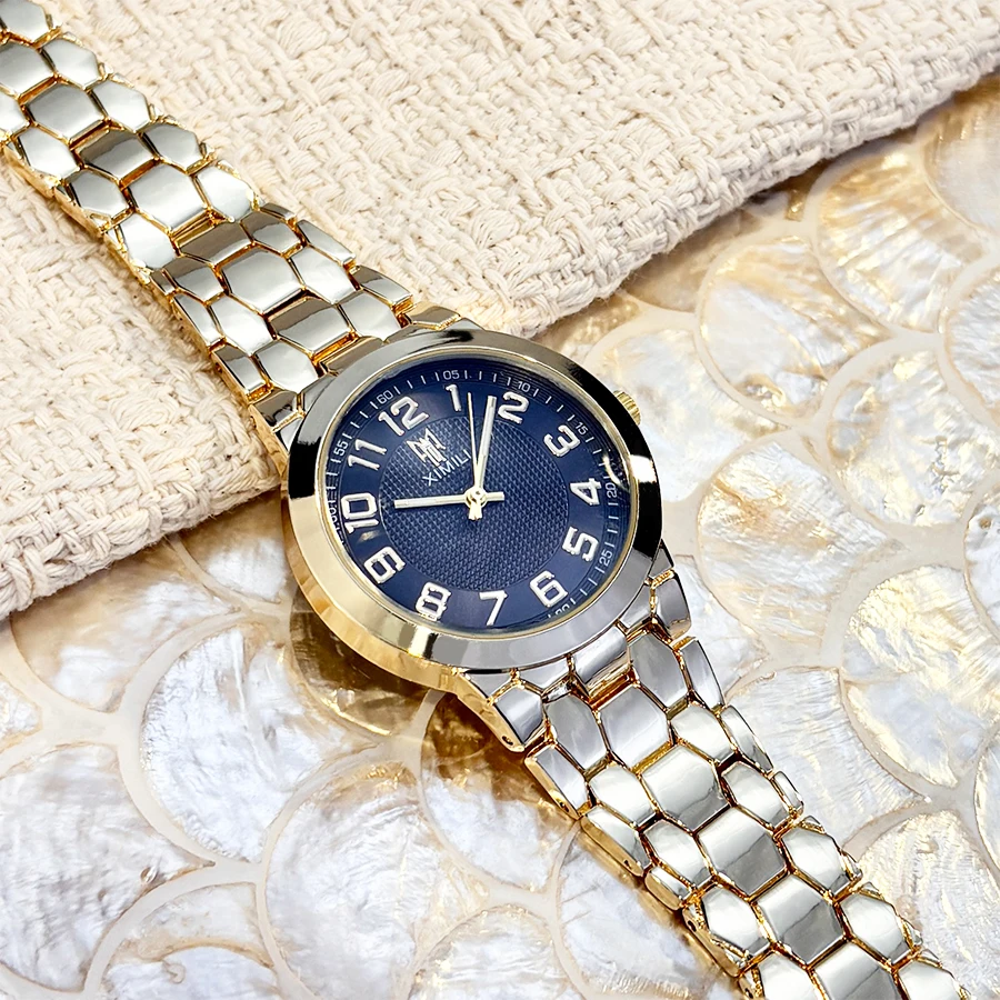 New Ladies Large Dial Elegant Simple High-End Digital Gold Watch with Snake Skin Chain Quartz Ladies Watch