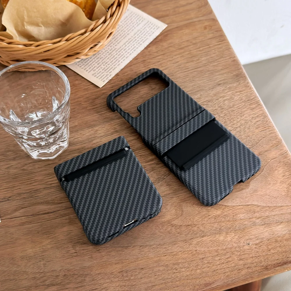 جراب هاتف صلب من ألياف الكربون ، غطاء مفصل وصلة حزام عريض ، Samsung Galaxy Z Flip 6 ، 5 ، 4 ، 3