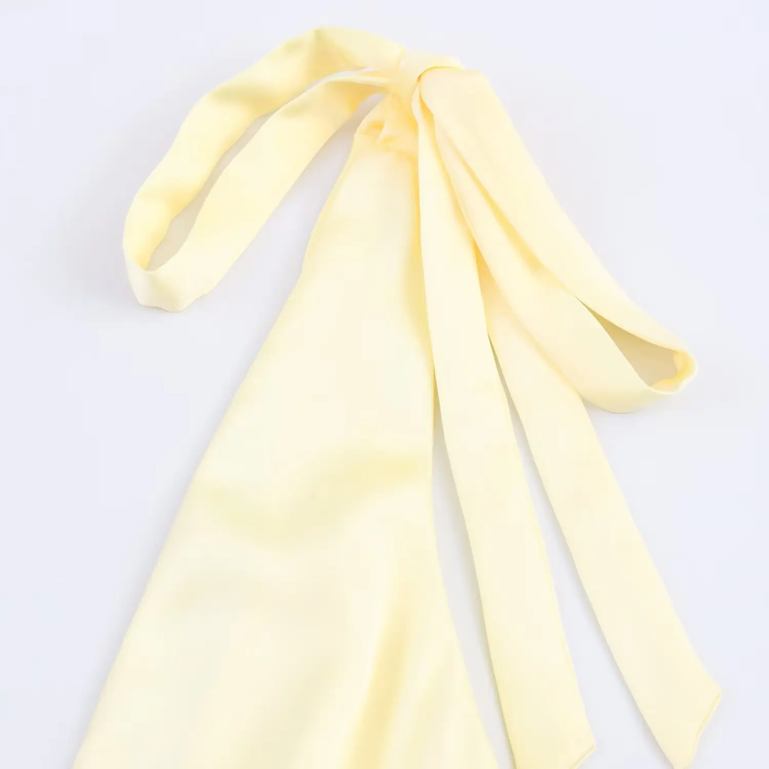 Soie Satin Feel Dr avec nœud détail automne nouveauté femmes Faion décontracté H Version fibre de polyester 00% t-shirt quart...