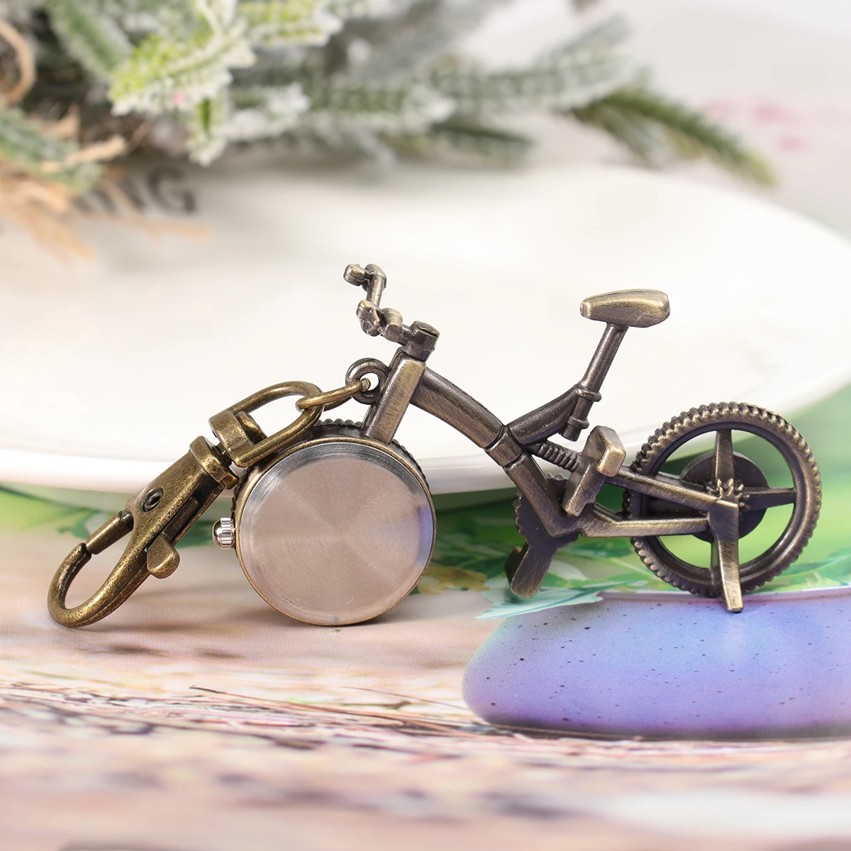 

Retro Bicycle Shaped Alloy Pocket Decorative Hanging Keychain Durable Craft Gift Occasions Delicate Pendant Vintage Style