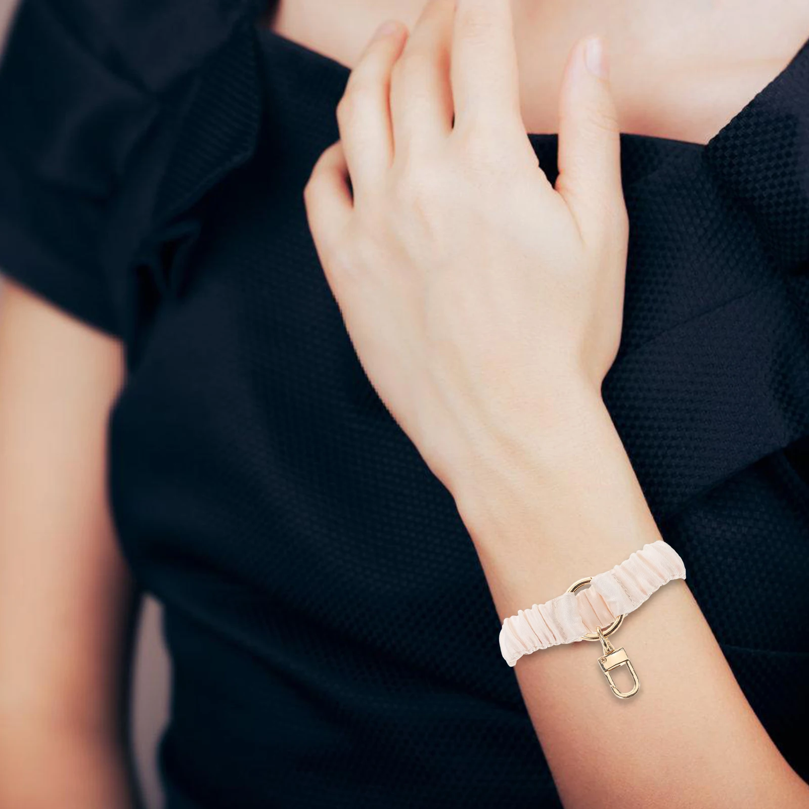 

Wrist Keychain Cute Keychains for Women Bracelet Ring Sauna Wristlet Lanyard Holder Wallet Spring Flexible