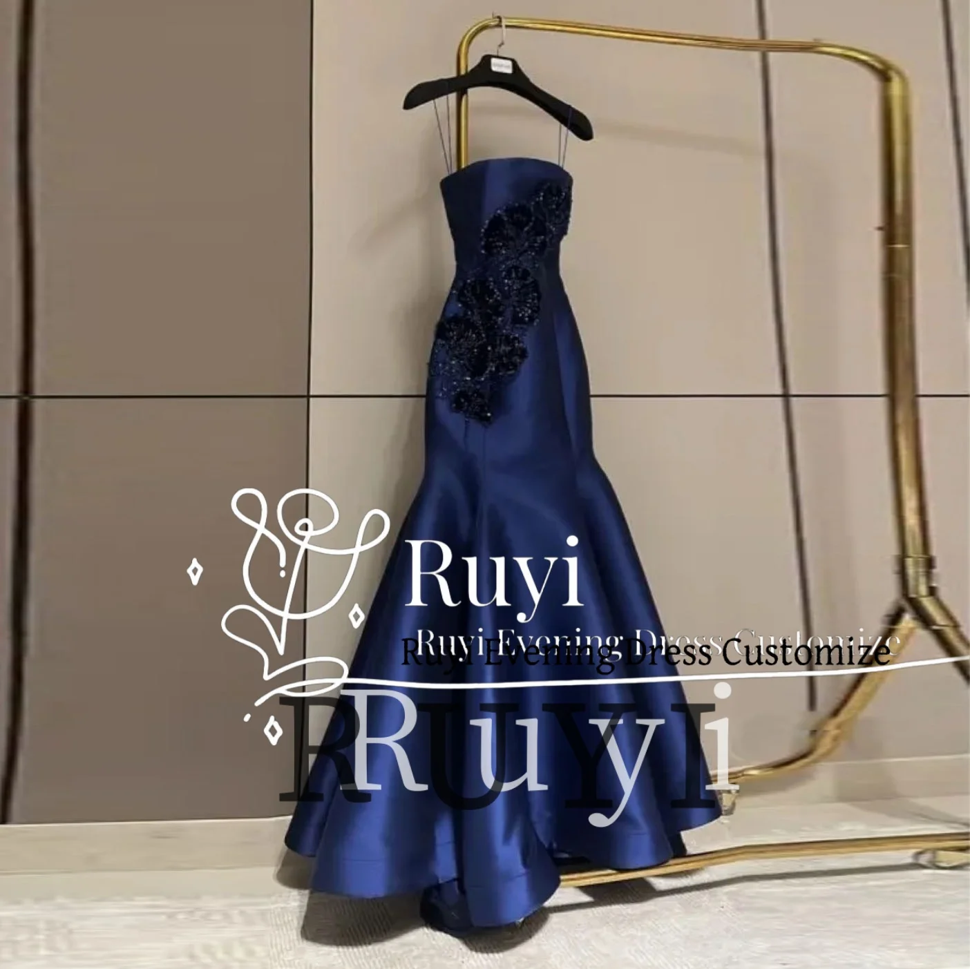 

Индивидуальные темно-синие атласные платья для выпускного вечера без рукавов с бисером и пайетками, драпированные бретельки длиной до пола, роскошное вечернее платье на свадьбу
