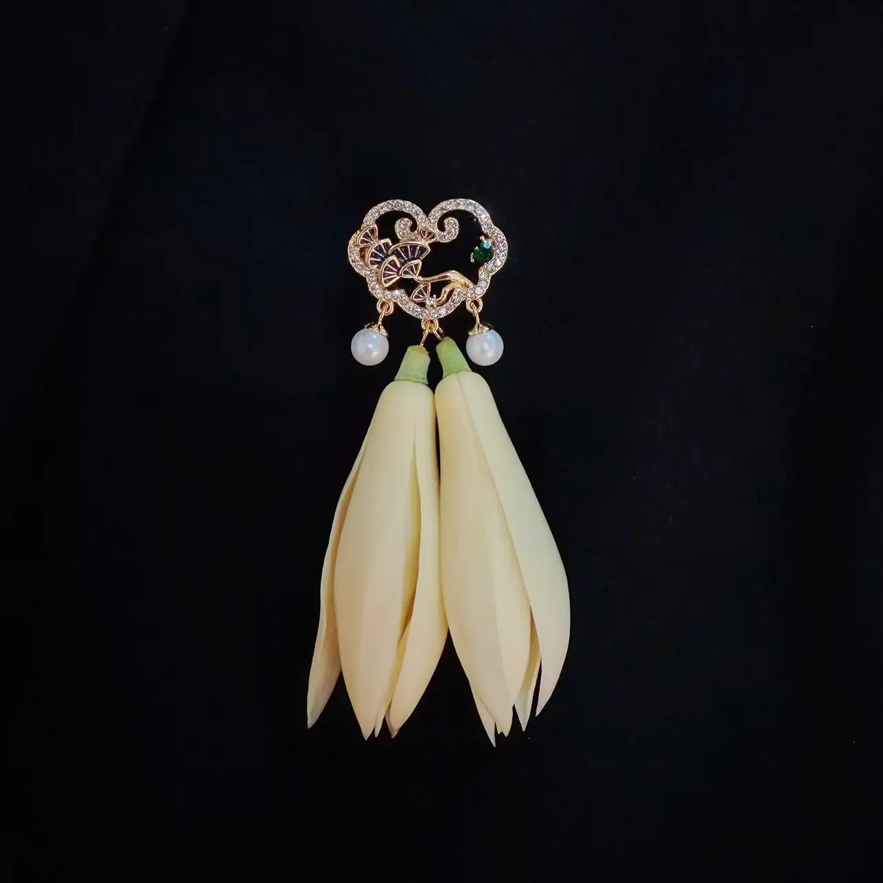 Elegant Chinese Hanfu Style Ruyi Peace Lock Brooch Imitation Pearl Rhinestone Magnolia Pendant Retro Cheongsam Jewelry For Women