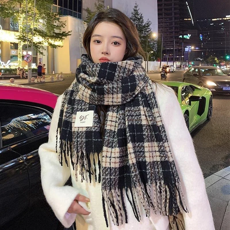 New 2024 Christmas Scarf Checkered Women\'s Winter Thick Warm Shawl Gift Long Scarf Fashionable Red Checkered Scarf