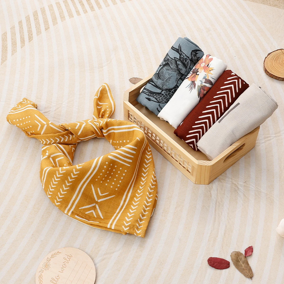 Elinfant 5pcs Gift Set Bamboo Cotton Muslin Bib Burp Cloth 100% Cotton 60*60cm 2 Layers Baby Scarf Handkerchief