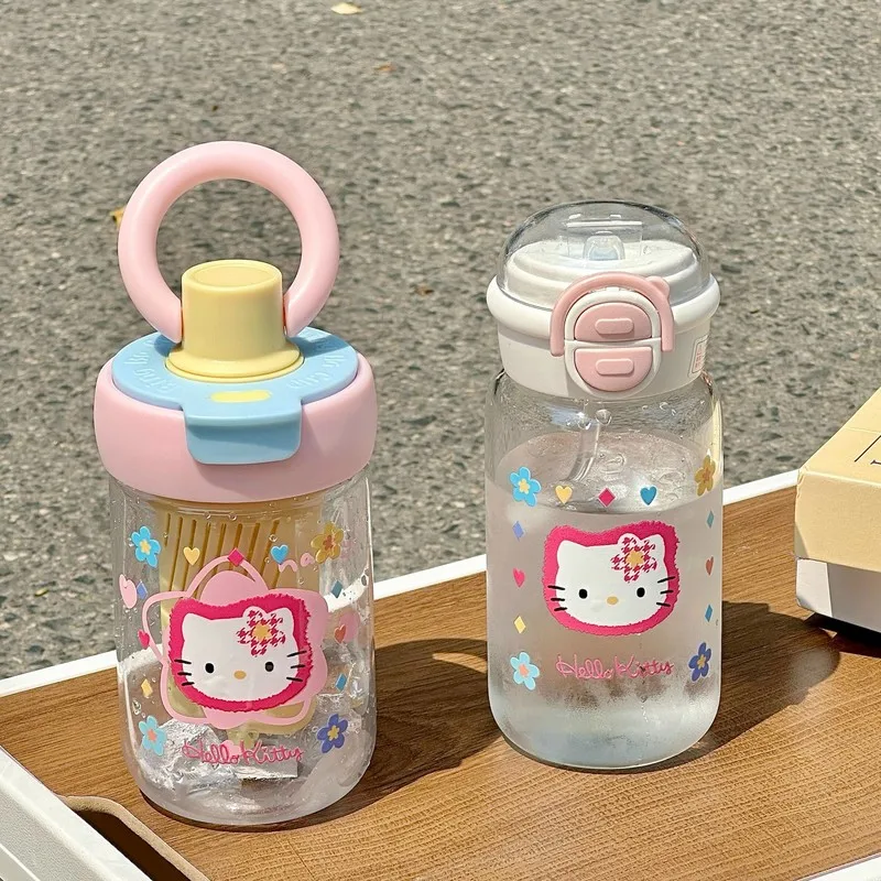 

2025 мультяшное стекло для воды Kt, милая новая соломенная чашка Hello Kitty, большая емкость, 450/600 мл, портативная ручка, студенческая детская чашка