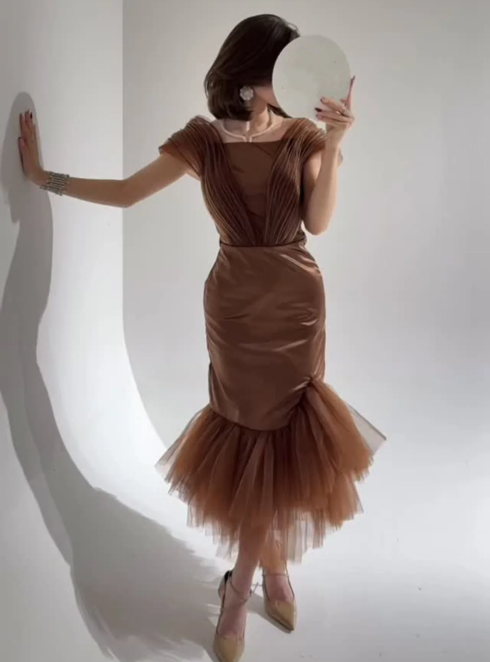

Customized Exquisite Charmeuse Pleat Trumpet Off-the-shoulder Midi Celebrity Luxury Party High Quality Fashion