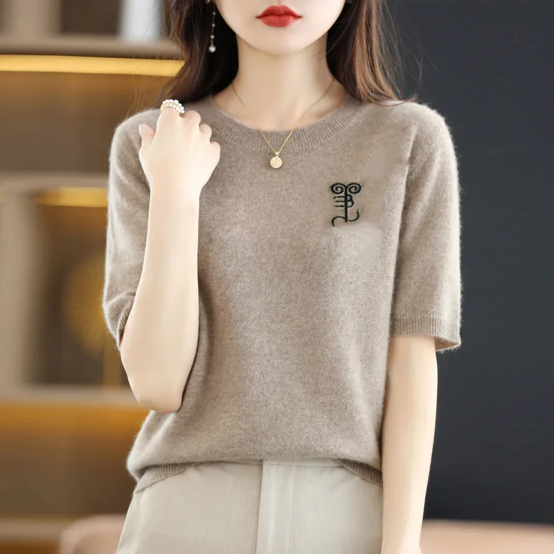 Summer New Round Neck Korean Soft Fashion Embroidery T-Shirt Women\'s Knitted Sweater Loose And Elegant Short Sleeve Pullover