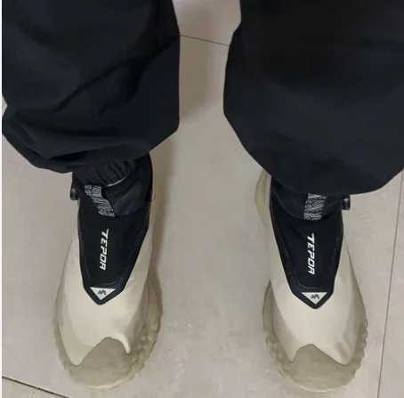 

New Arrivals 2025 Hot Seller Winter Unisex High-Quality Outdoor Durable Hiking Boots Exceptional Traction Hiking Shoes