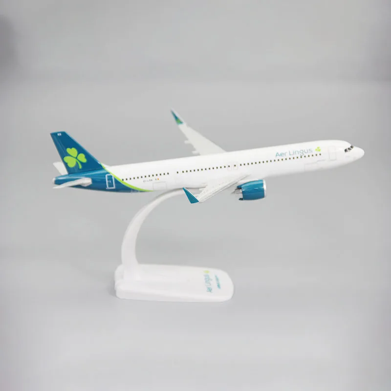 Plastic Assembly Plane Model 1:200 For A321neo A321 Ireland Airline Aircraft Plane Toy for Collection