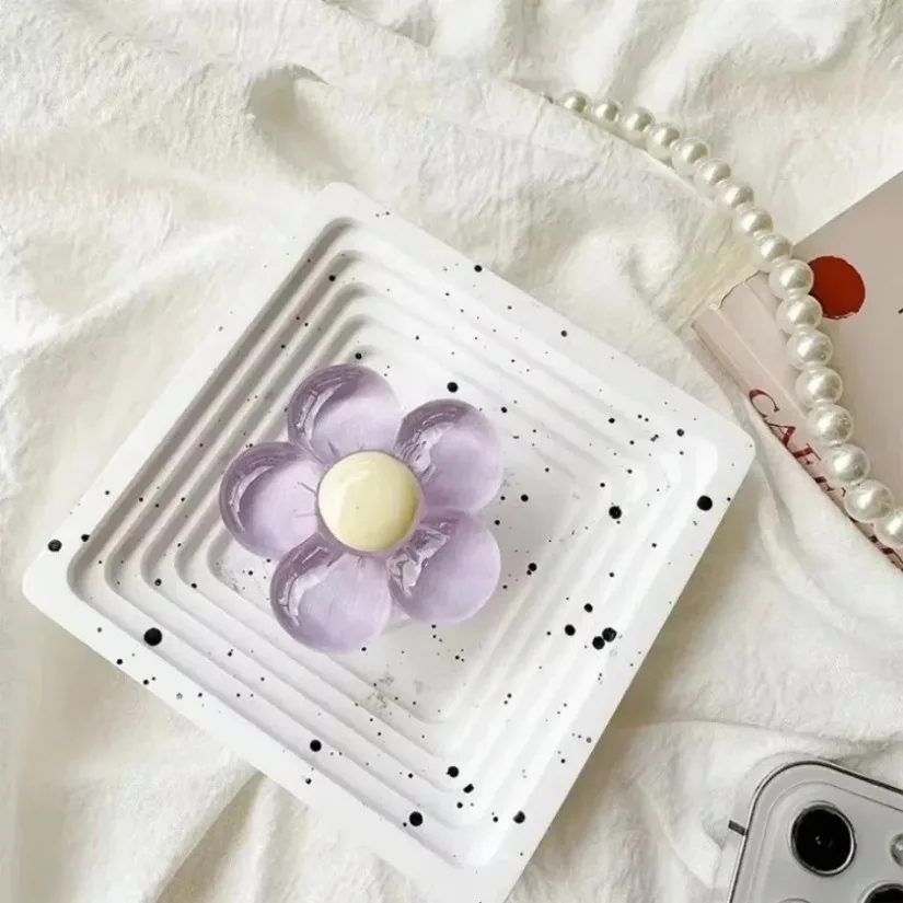 Przezroczysty kryształowy uchwyt na telefon w kształcie kwiatka, składany stojak biurkowy w kolorach cukierków, uroczy kwiatowy wysuwany uchwyt.