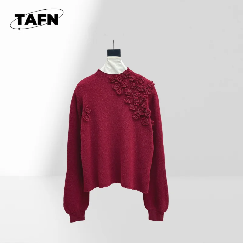 

Trendy Solid Color Knit Sweater for Women, Cozy and Fashionable for Winter Timeless Style for Every Wardrobe AJ1320