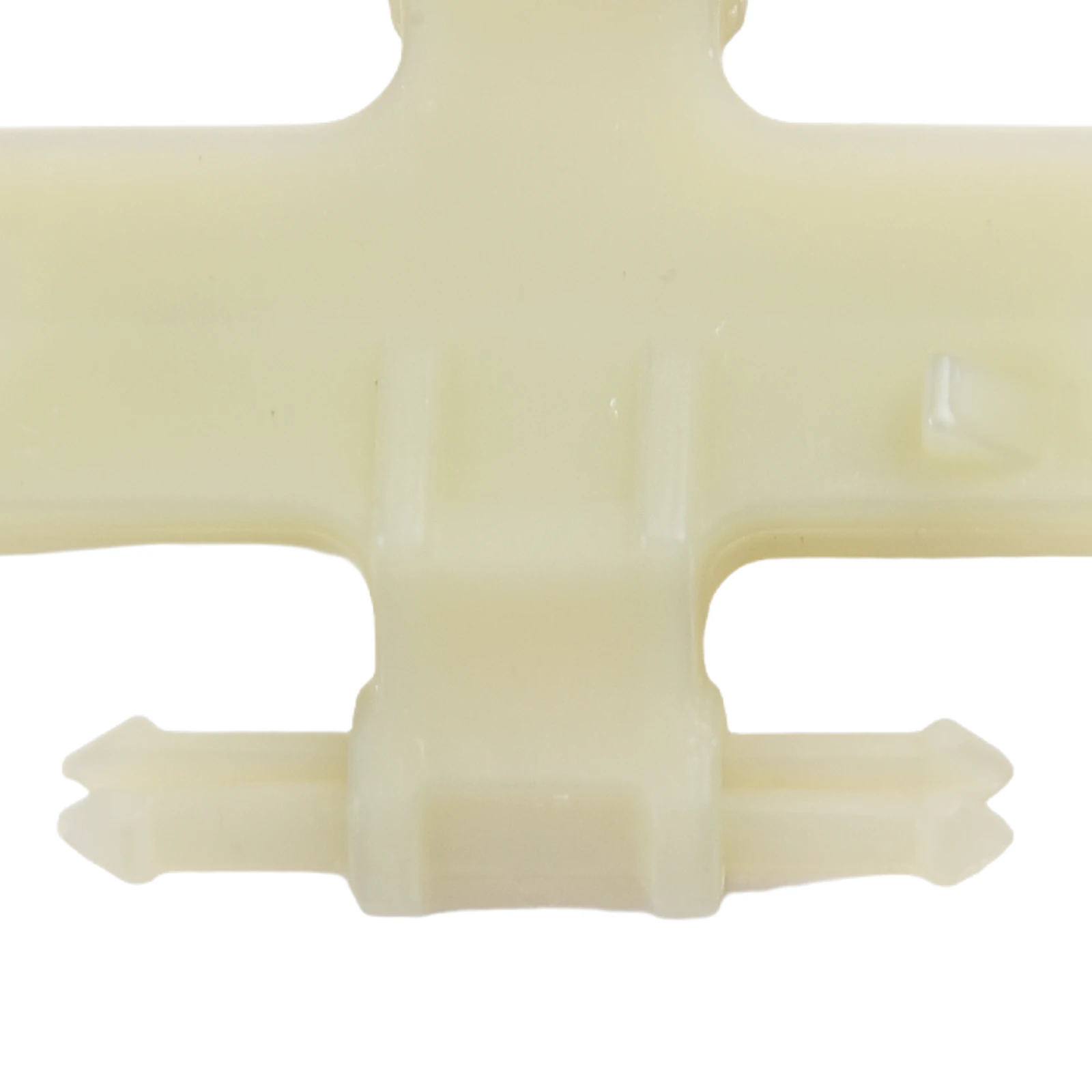 

Абсолютно новые, полезные и практичные аксессуары для направляющих цепи ГРМ, высокое качество, хит продаж для Mercedes C250 SLK250 12-15