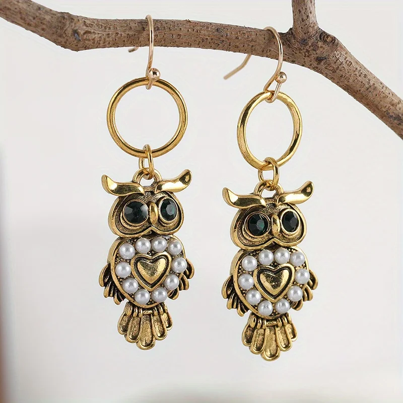 Vintage Brass Pearl Earrings - Owl Earrings - Green Earrings - Chloes Vintage - OOAK - Pearl Earrings - Chloe's Handmade Jewelry