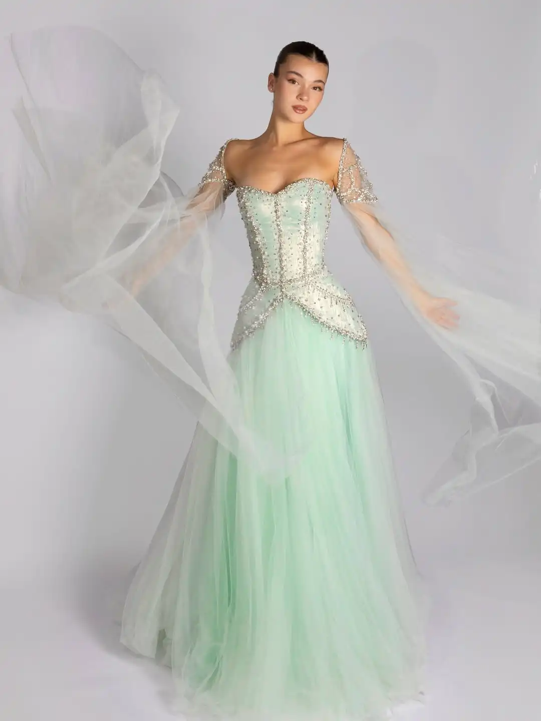 

Design Mint Green Sweetheart Crystal Beaded Sheer Pearl Cape Tulle Floor Length A Line Ball Evening Prom Formal Party Dress