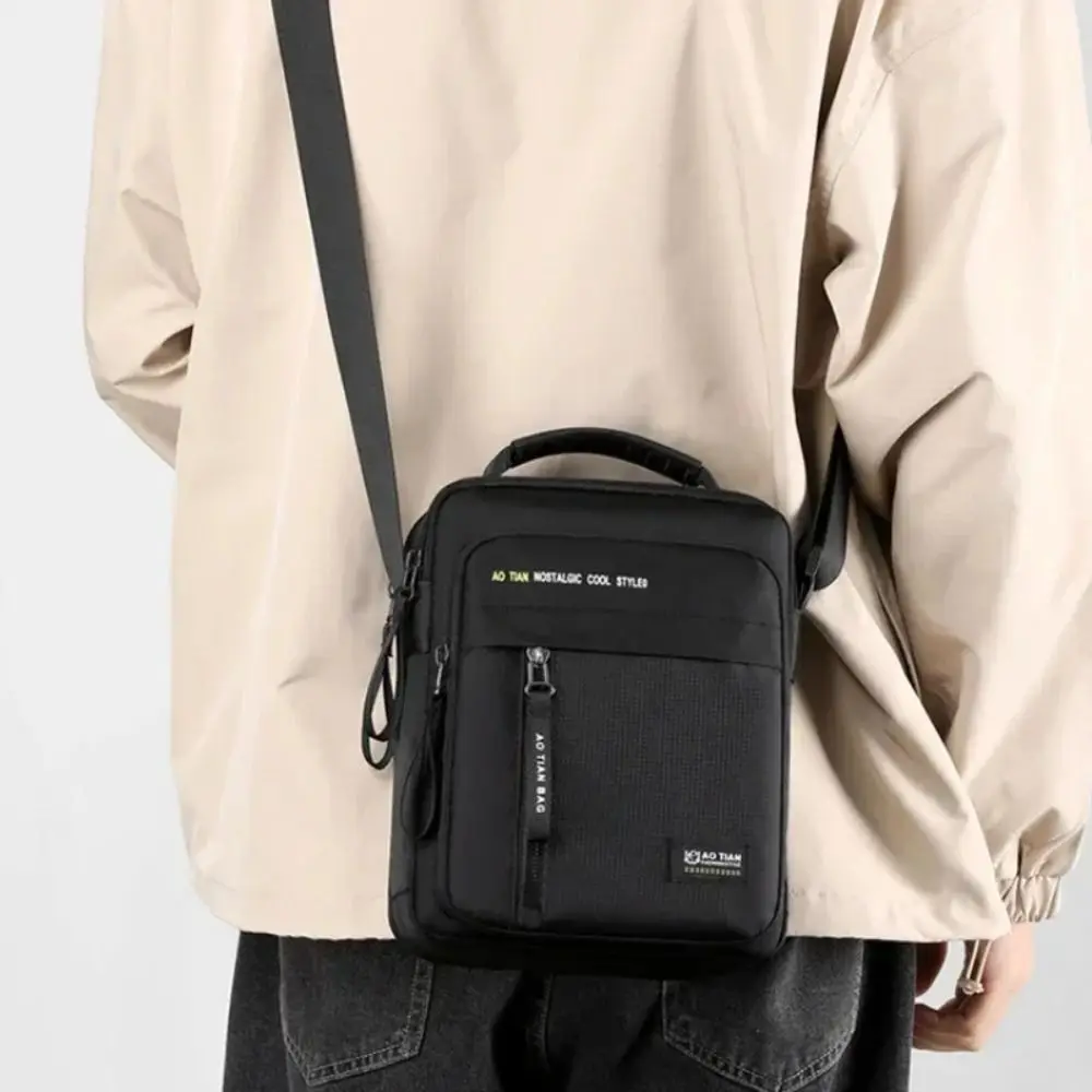 Tas bahu kapasitas besar portabel warna Solid Oxford tas kurir bisnis tas tangan pria