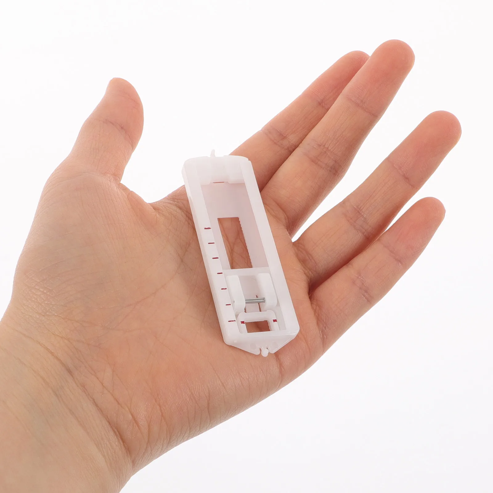 

5Pcs Reliable Sewing Machine Presser Feet Fourstep Buttonhole Foot for Precise Buttonholes and Quilting Sewing Machine Presser