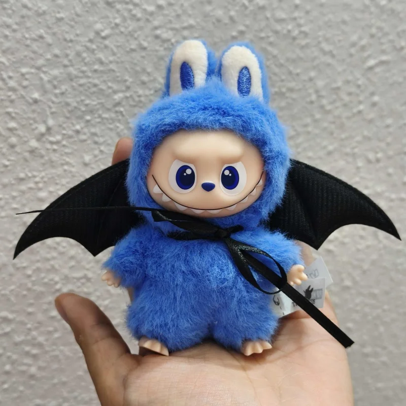 لـ Mini Labubu 4.0 دبوس الوحوش لسلسلة الحب أجنحة الدمى الشيطان لدمية Labubu V4 ملحقات الديكور #1