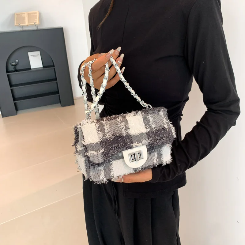 

Elegant Women's Shoulder Bag Leather Crossbody Handbag Designer Tote Ladies Purse Minimalist Style with Pockets