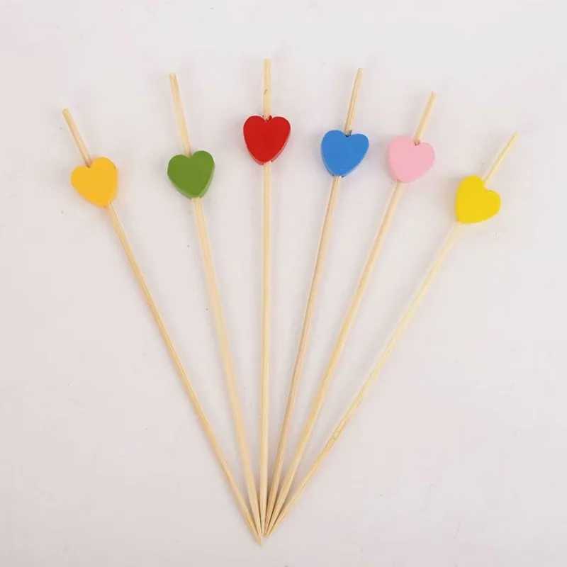 Descartável Red Heart Fruit Sticks, Bambu Wedding Party Supplies, Chuveiro nupcial, Decoração de aniversário, Dia dos Namorados, 50 pcs por