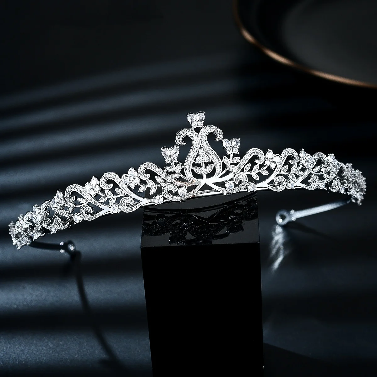 

Princess Bridal Tiara Crown For Wedding Hair Accessories Zircon Crowns For Women 15 Years Prom Wedding Hair Jewelry Headdress