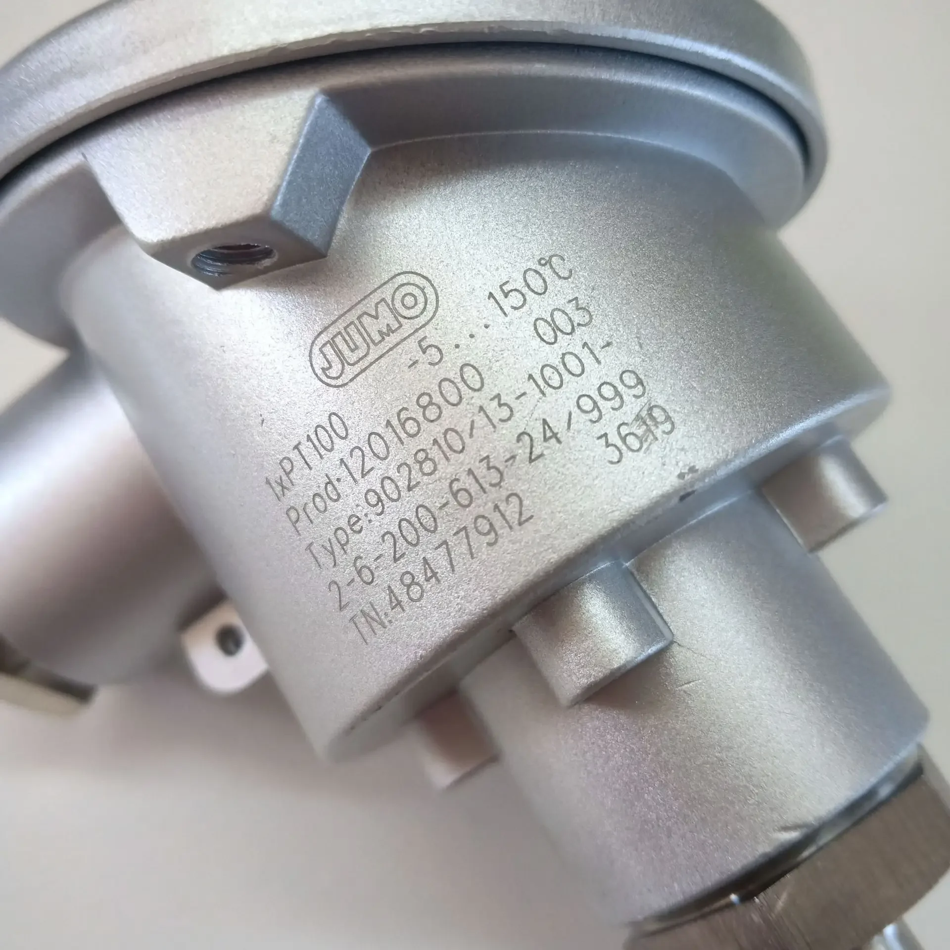 JUMO Temperature Transmitter 90 2810/13 TN 48477912/48482083 With HART Protocol