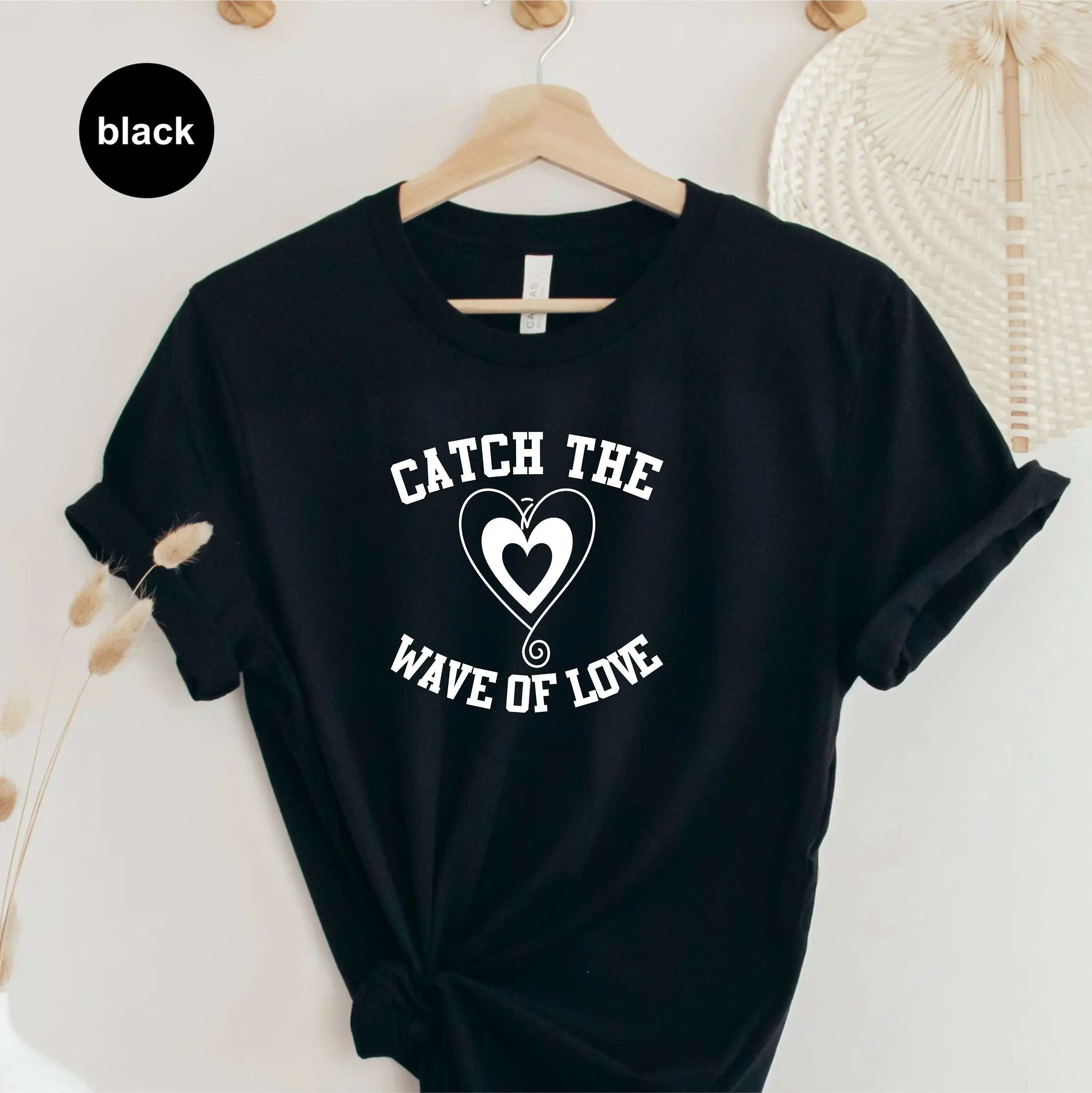 Catch The Wave of Love Valentine's Day T Shirt Heart Sweet Boyfriend Girlfriend Couple Matching Cute Bf Gf Surfers Top