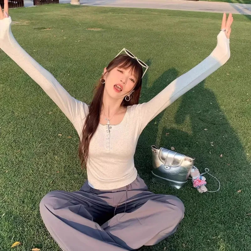 تي شيرت نسائي بأكمام طويلة متين وبسيط ومتوافق مع تصميم كاجوال بصدر واحد ملابس علوية للتخسيس Ulzzang High Street College Inner