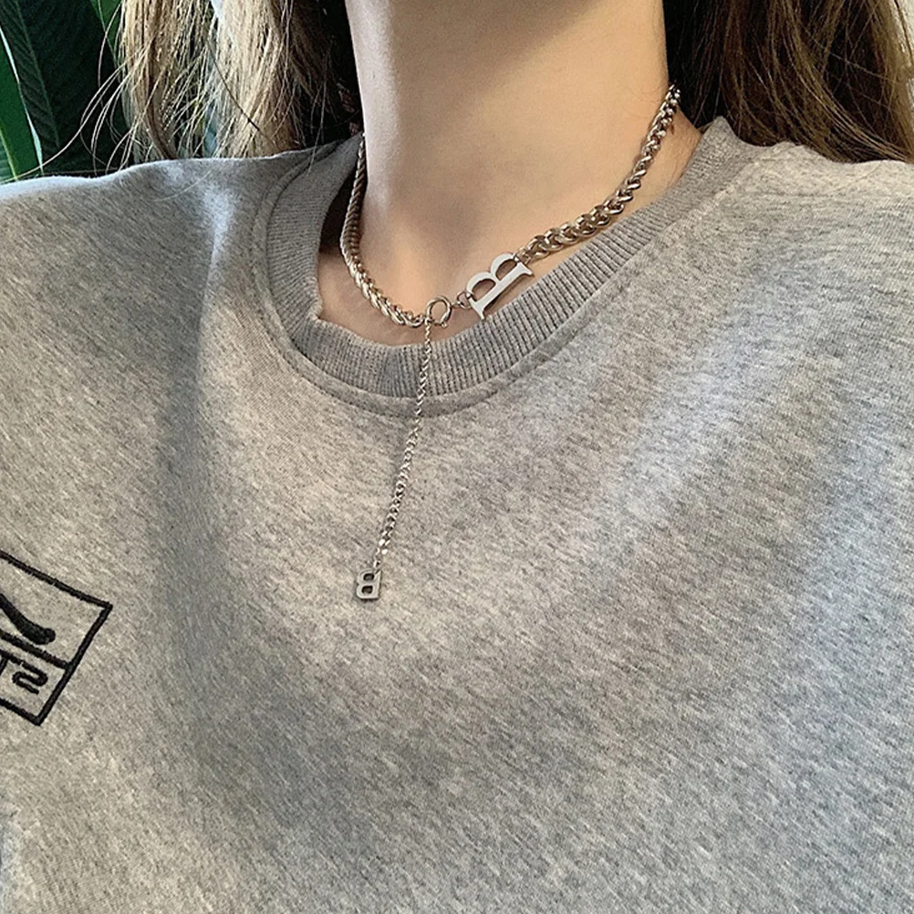 

1pc Stainless Steel Necklace Gift for Women Fashionable Charm Simple Collarbone Chain Office Wear Daily Accessory Love Letter B