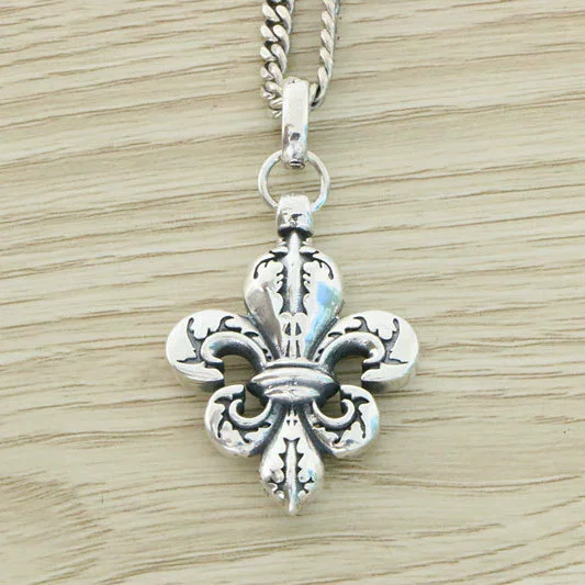 S925 sterling silver personalized boat anchor pendant Punk Simple Retro Scout Flower Heavy Industry Wrapped Flower