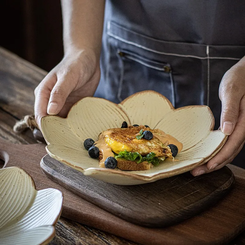 

Каменная тарелка в форме лотоса, десертное блюдо ручной работы в винтажном стиле для завтрака