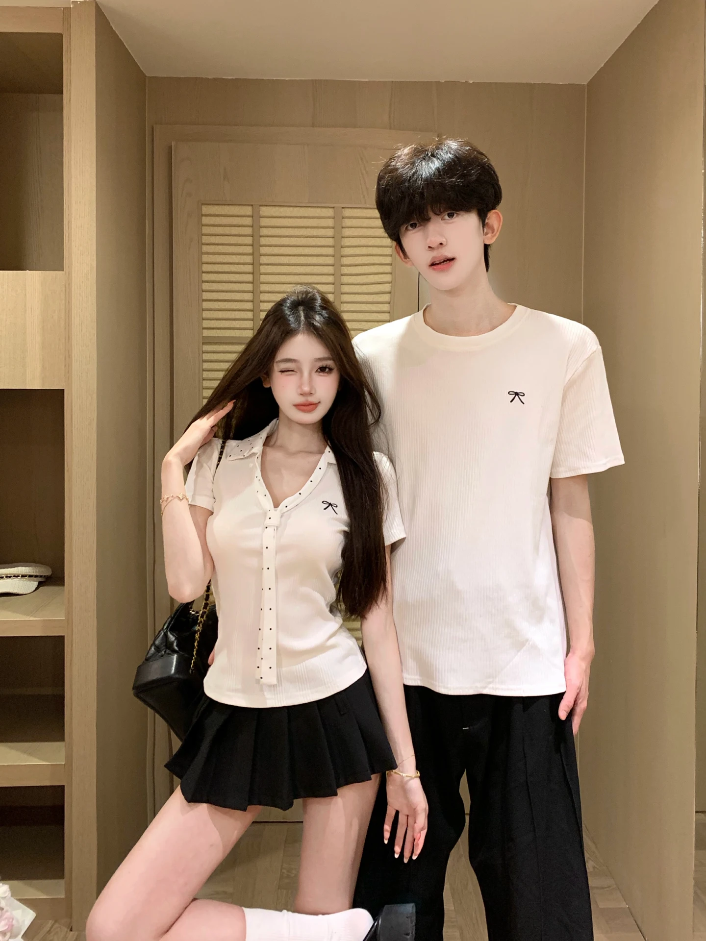 Korean Style Couple Matching Summer Short Sleeve T-Shirt V-Neck Waist-Cinching Slimming Sweet Short Skirt Set Men's Fashion