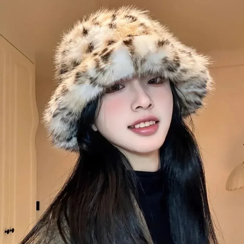 1-4PCS Leopard Bucket Hat Thick Plush Earflap Winter Warm Hat for Women Large Head Outdoor Fashion Cold Weather Daily Wear Acces