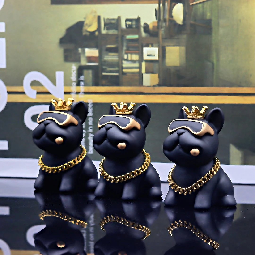 Home Decoration Resin Crowned French Bulldog Mini Figurine for Desk Bookshelf Office Elegant Gift Table Decoration Accessories