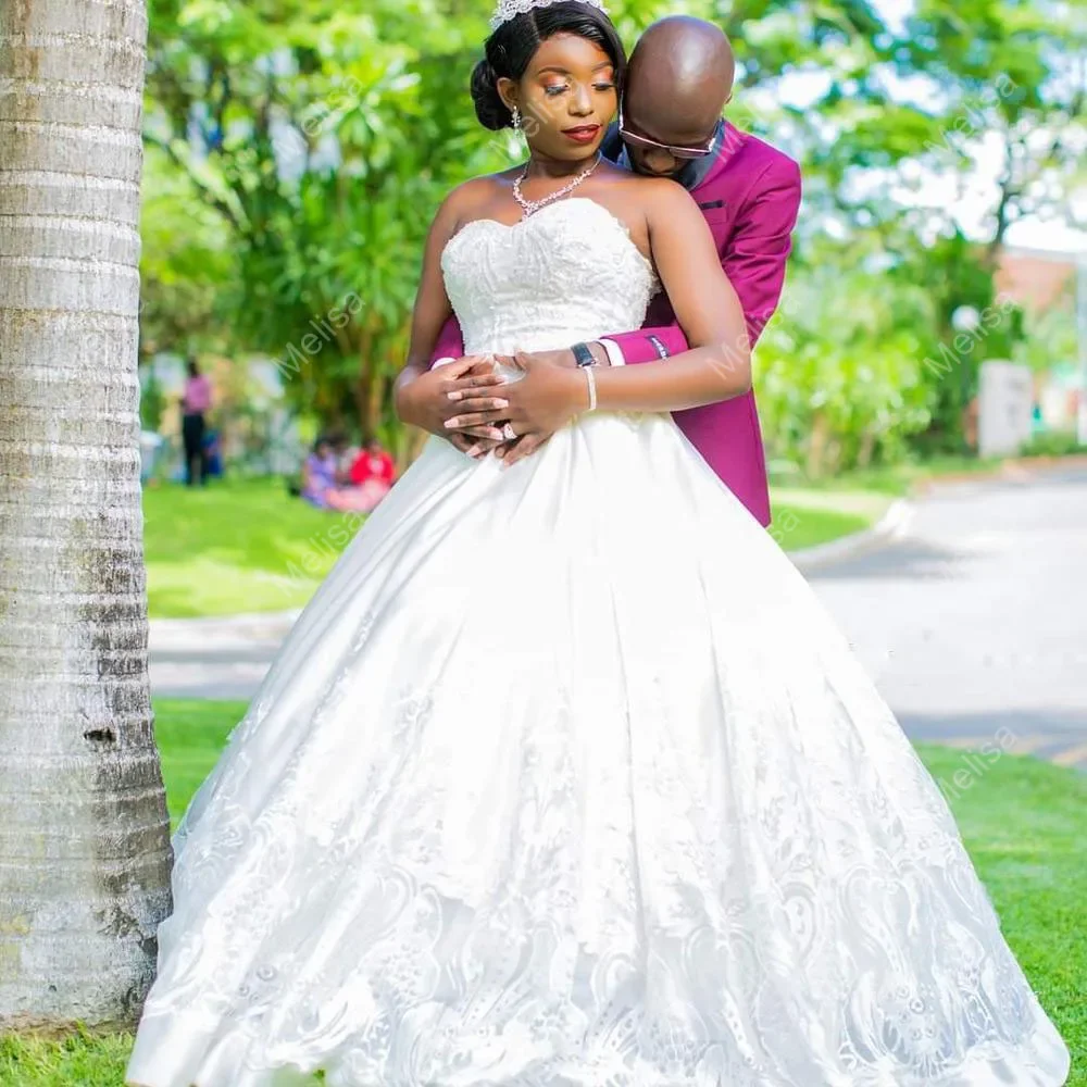 Customized African Arabic Lace Ball Gown Wedding Dresses Sweep Train Sweetheart Bridal Dresses Vintage Sexy Bridal Gowns